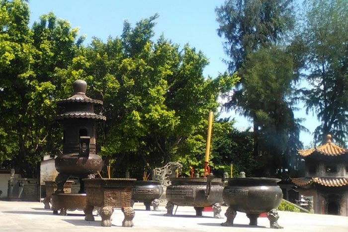 Tian Hou temple grounds