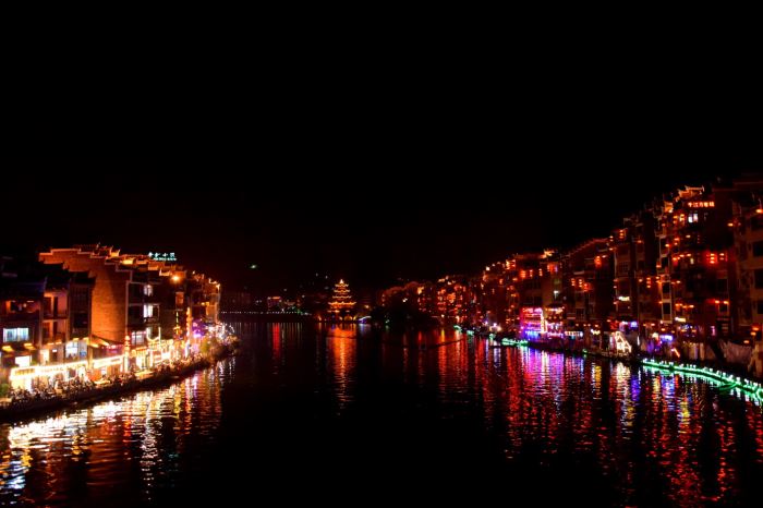 zhenyuan by night