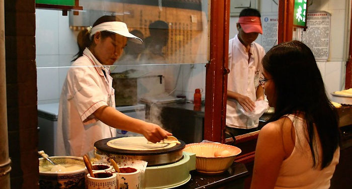 desayuno en las cuevas acuáticas