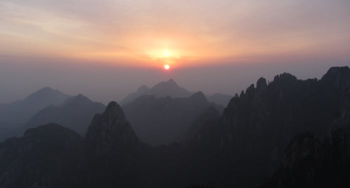 L'alba sulla Huang Shan