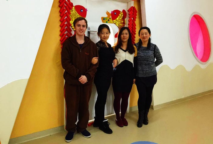 Insegnanti d'Inglese degli Asili Cinesi Insegnanti d'Inglese degli Asili Cinesi