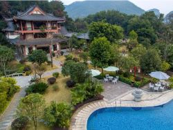 The Best Hotels In Guilin And Longsheng Guangxi Province The Guilinyi Royal Palace Is A Luxurious Hotel That Located At Heart Of Guilin Railway Station Bus Only 5 Minutes Away